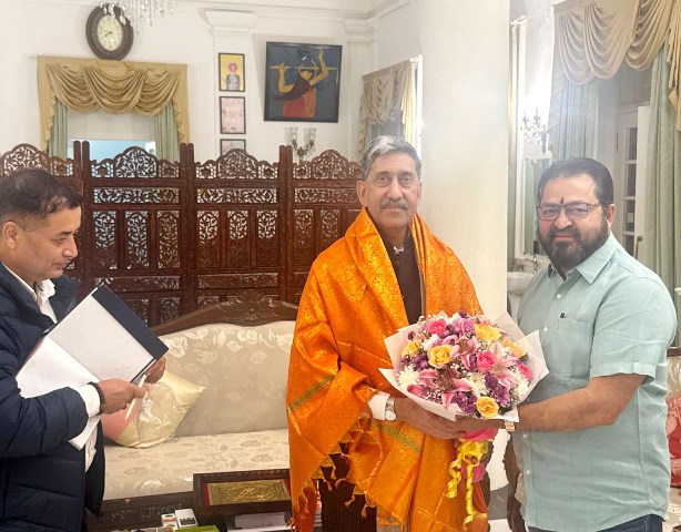 ನ್ಯಾಯಮೂರ್ತಿ ಚಂದ್ರಶೇಖರ್ ಅವರನ್ನು ಅಭಿನಂದಿಸಿದ ವಿಜಯ್ ಶೆಟ್ಟಿ ಪಣಕಜೆ ನ್ಯಾಯಮೂರ್ತಿ ಚಂದ್ರಶೇಖರ್ ಅವರನ್ನು ಅಭಿನಂದಿಸಿದ ವಿಜಯ್ ಶೆಟ್ಟಿ ಪಣಕಜೆ